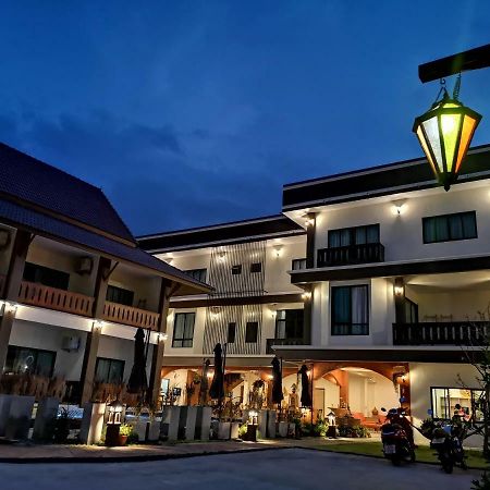 Sriananpura Chiang Mai Exterior foto