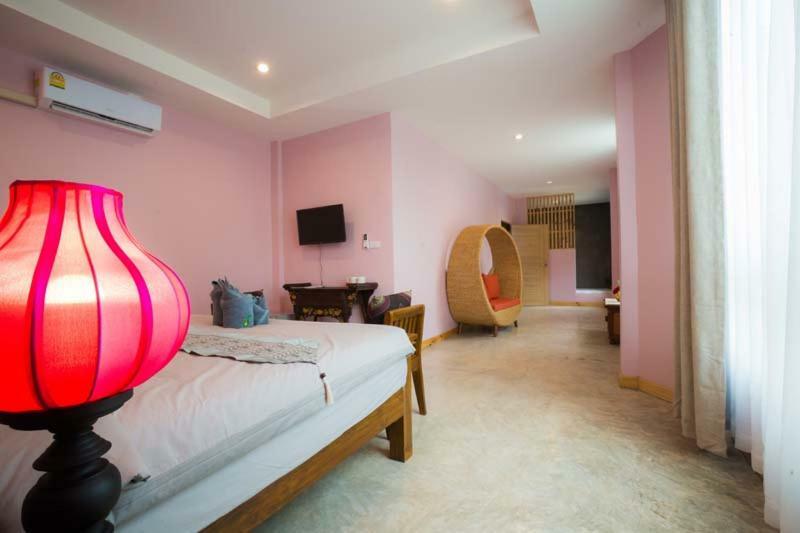 Sriananpura Chiang Mai Exterior foto