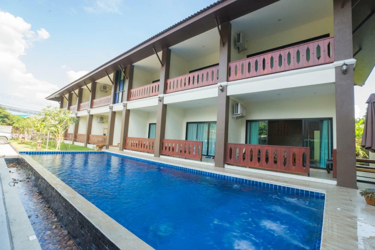 Sriananpura Chiang Mai Exterior foto