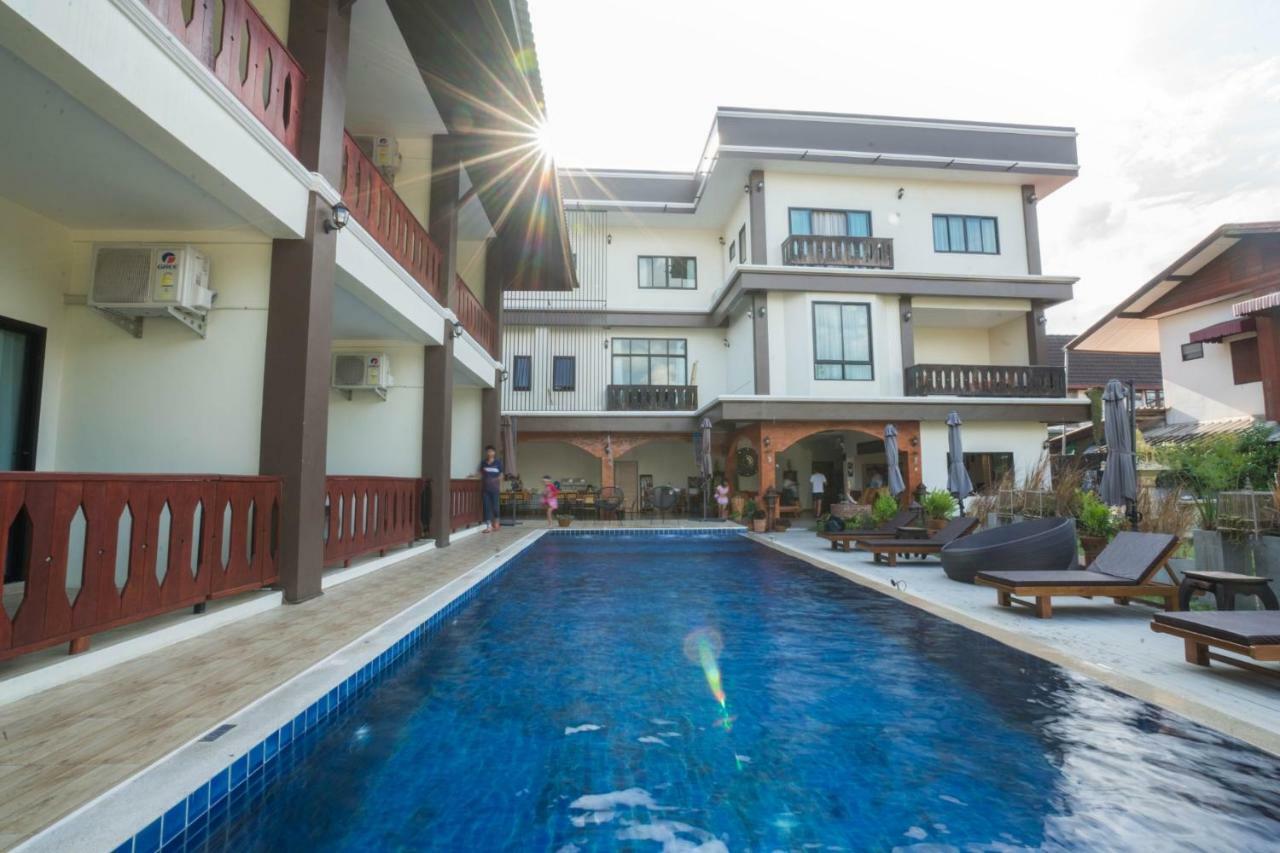 Sriananpura Chiang Mai Exterior foto